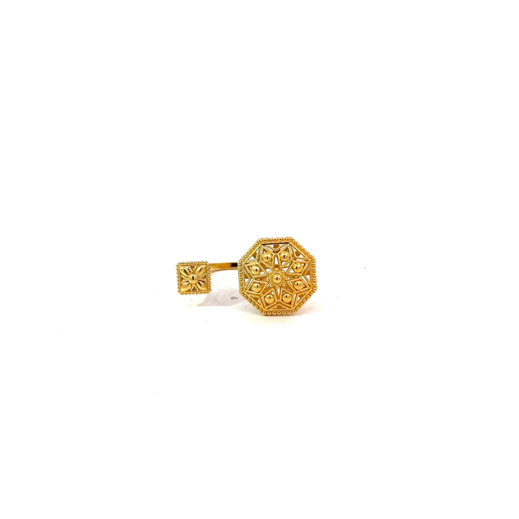 The Lustral Ring