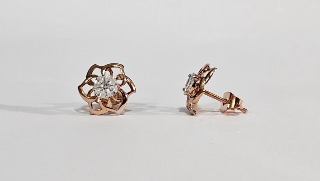 The Blossparkle Stud Earrings