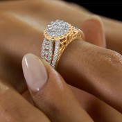 The Avarelle Engagement Ring - thumb 4