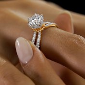 The Ujjaini Solitaire Ring - thumb 6