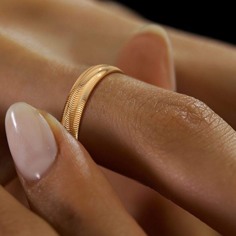 The Marquette Couple Band For Her - image 6