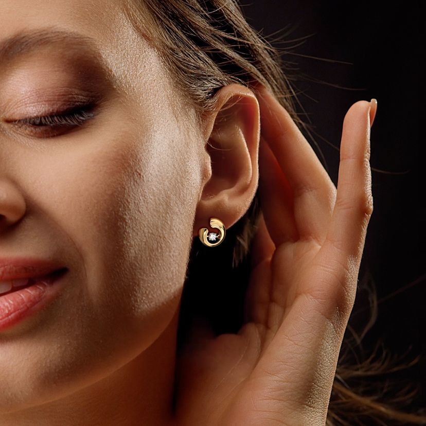 The Swaya Stud Earrings - image 4