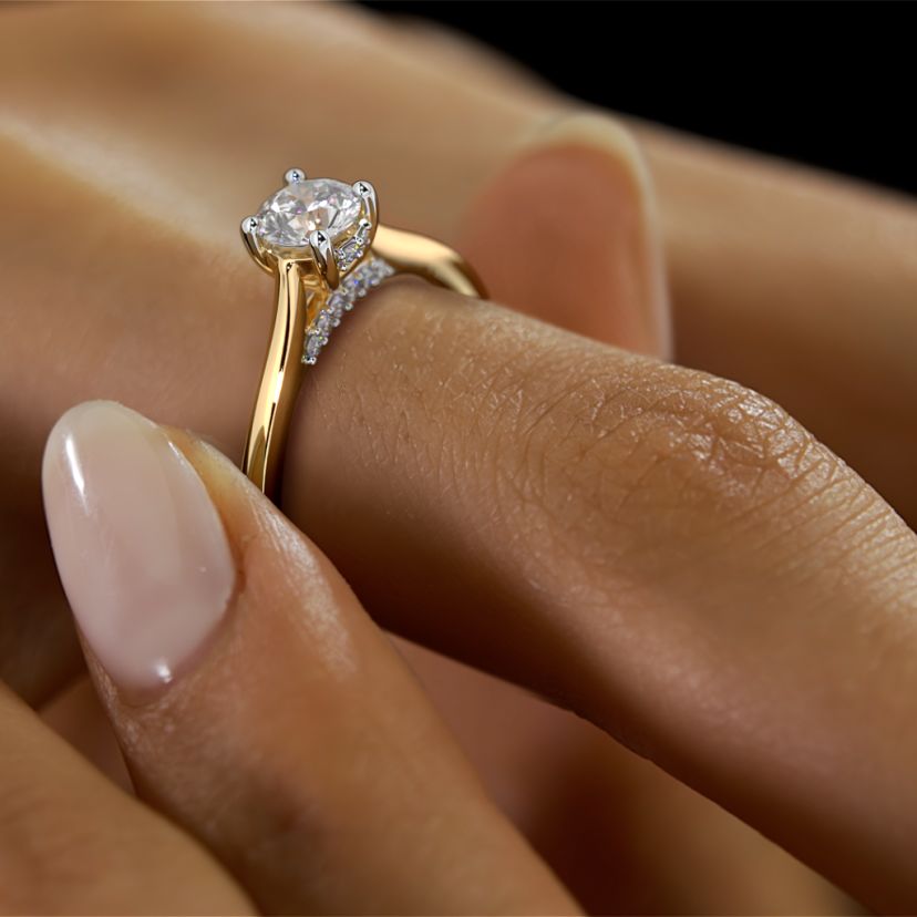 The Classic Glitzi Ring - image 6