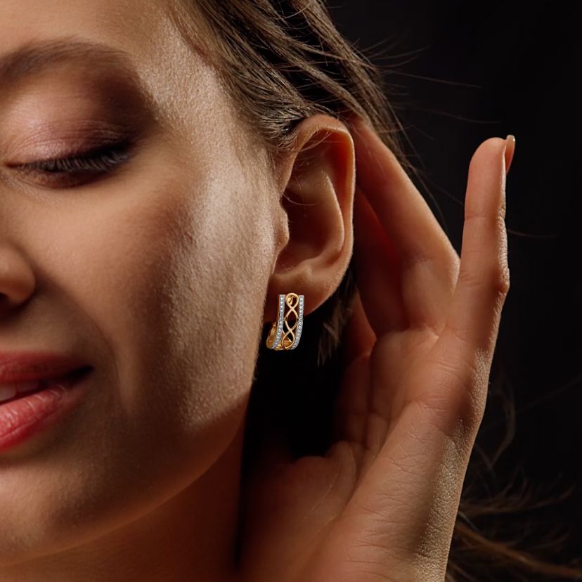 The Saavi Hoop Earrings - image 4
