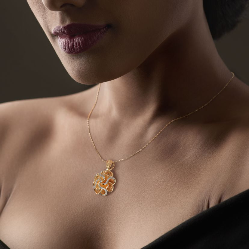 The Rose Lattice Pendant - image 3